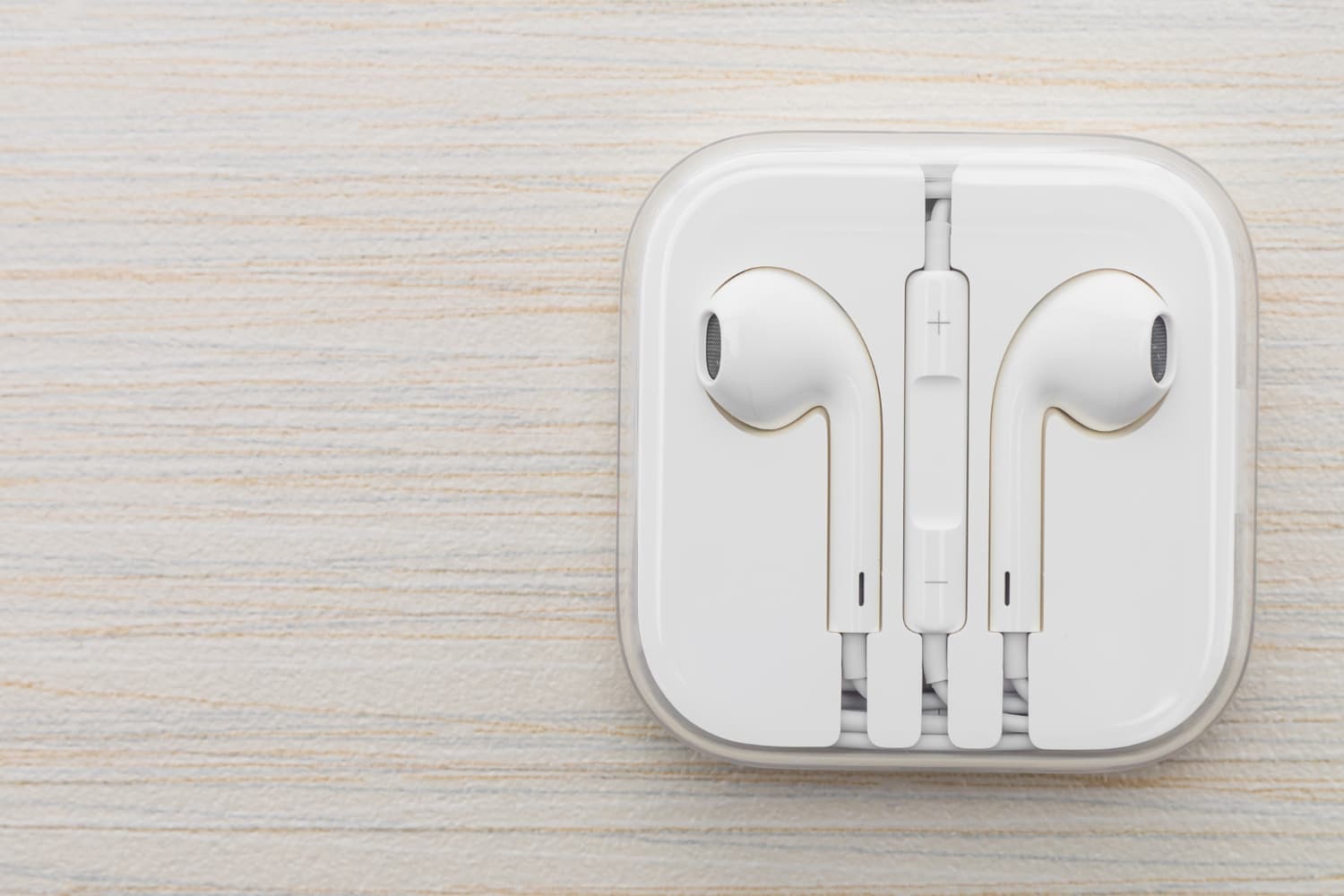Słuchawki do iPhone'a - bezprzewodowe czy przewodowe